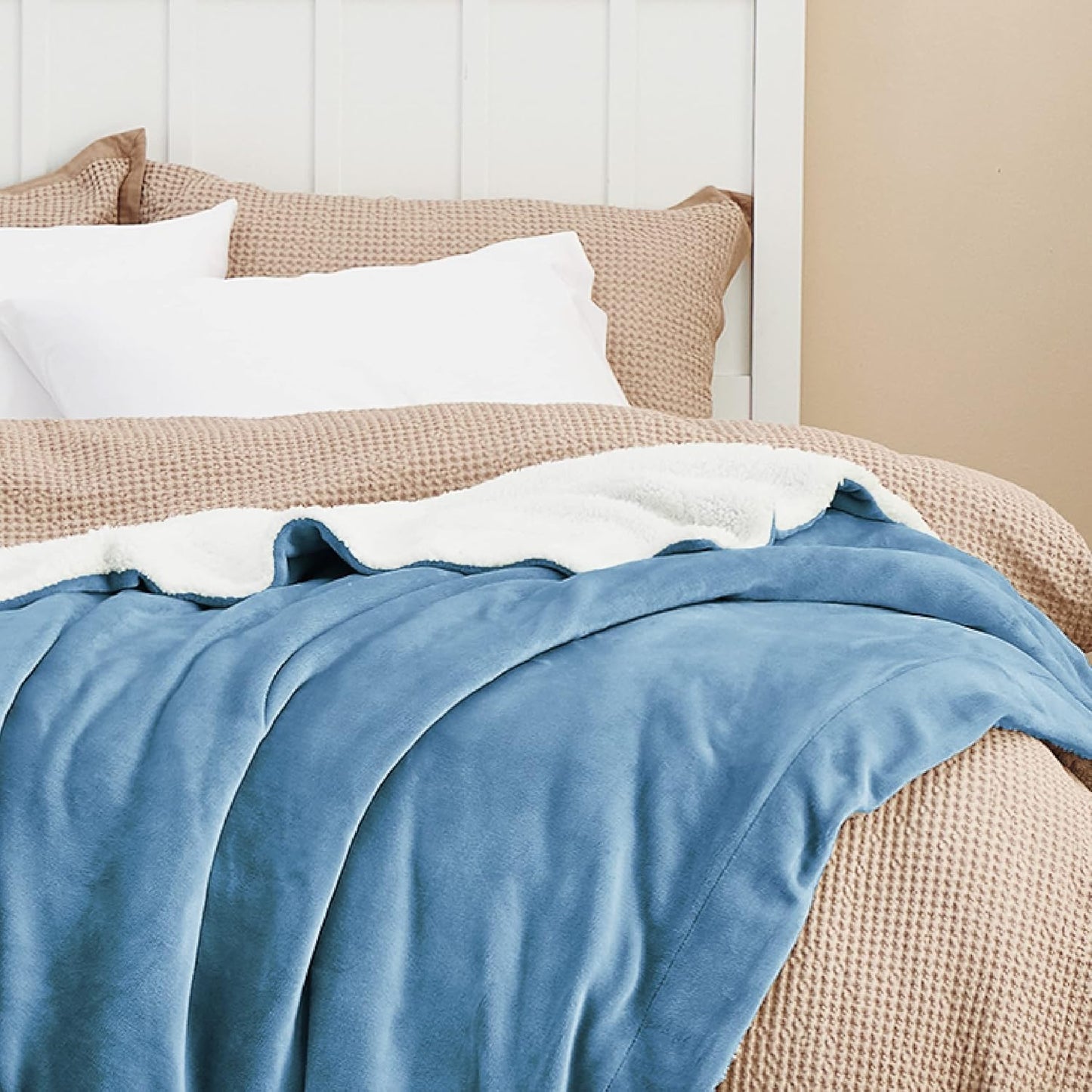 Goyal’s Ultra Soft Flannel Sherpa Blanket for Winter | Single Bed Reversible Plush Blanket 55 x 90 Inches | Thick, Warm & Cozy Dual Layer Microfibre Throw | Fade & Wrinkle Resistant - Ice Blue